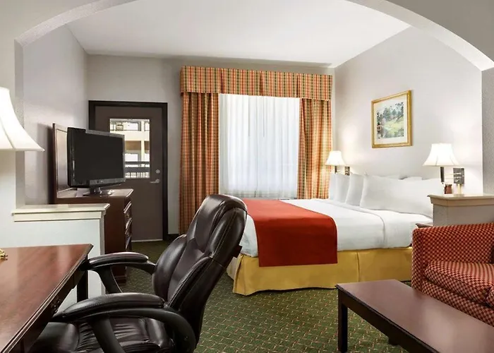 Country & By Radisson, Worth West L-30 Nas Jrb Hotel 4*