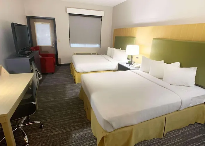 Country & By Radisson, Worth West L-30 Nas Jrb Hotel 4*