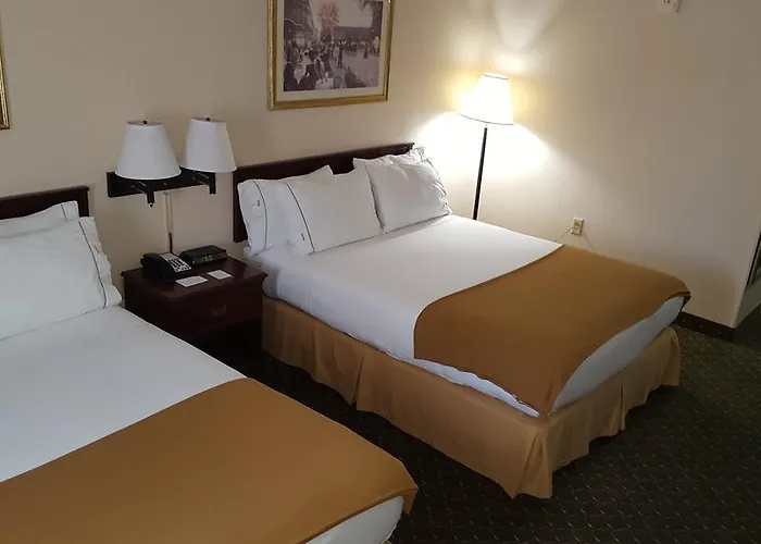 Hotel Country & By Radisson, Worth West L-30 Nas Jrb 4*