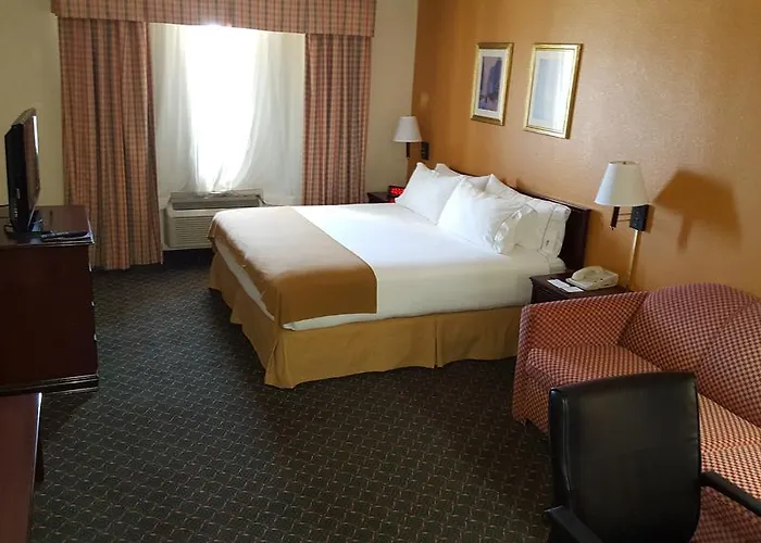 Hotel Country & By Radisson, Worth West L-30 Nas Jrb