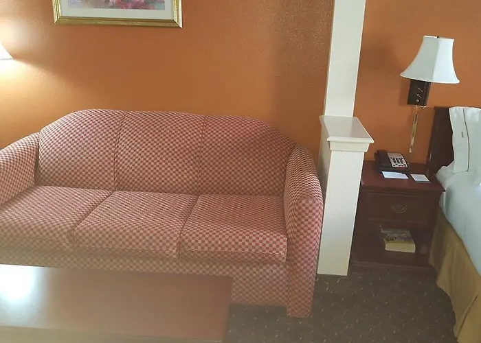 Hotel Country & By Radisson, Worth West L-30 Nas Jrb