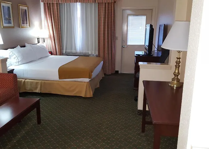 Country & By Radisson, Worth West L-30 Nas Jrb 4*