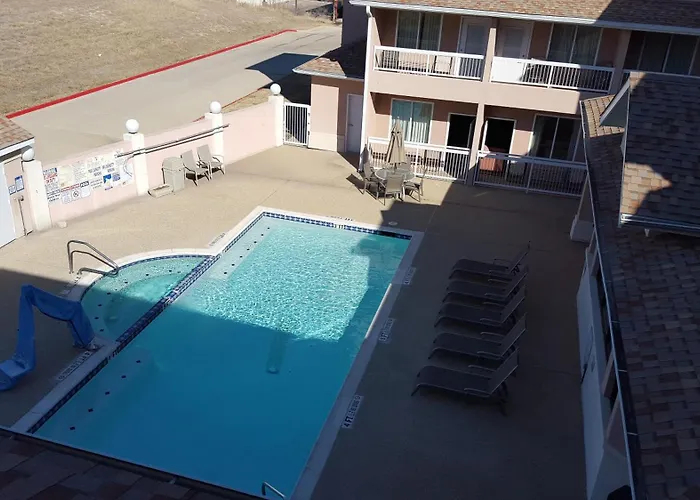 Country & By Radisson, Worth West L-30 Nas Jrb 4*