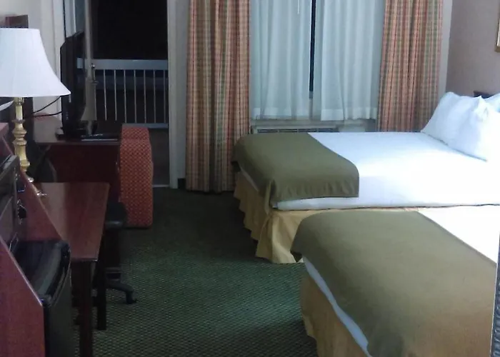 Hotel Country & By Radisson, Worth West L-30 Nas Jrb 4*
